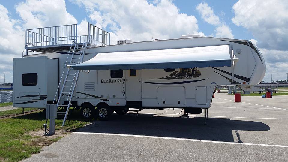 NASCAR RV Rental Elkridge with Observation Deck